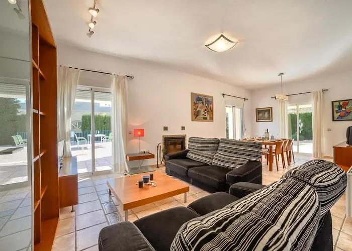 Gio - Plusholidays Villa *