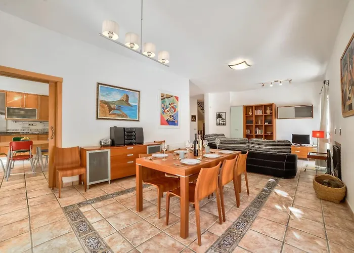 Gio - Plusholidays *